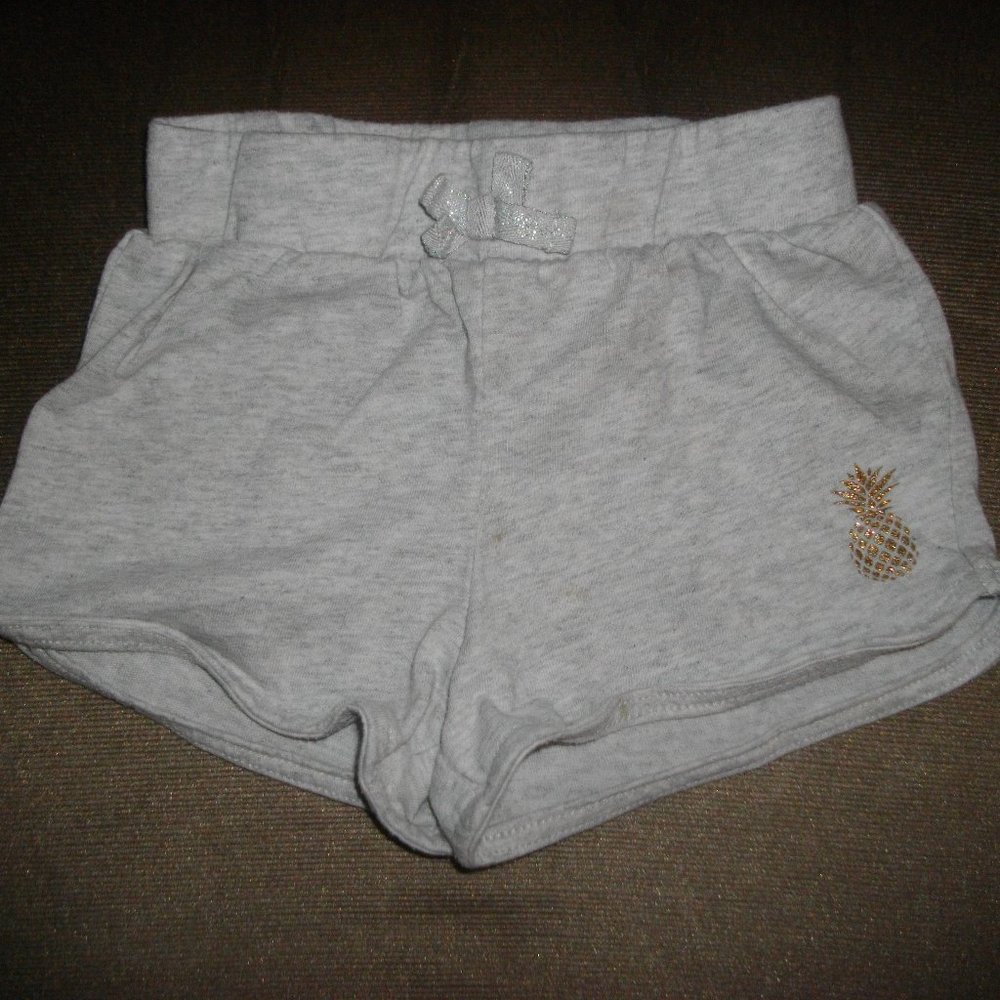 2T Clothes Bundle - Picture 2 of 11